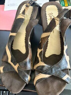 ANIMAL PRINT WEDGE SHOES